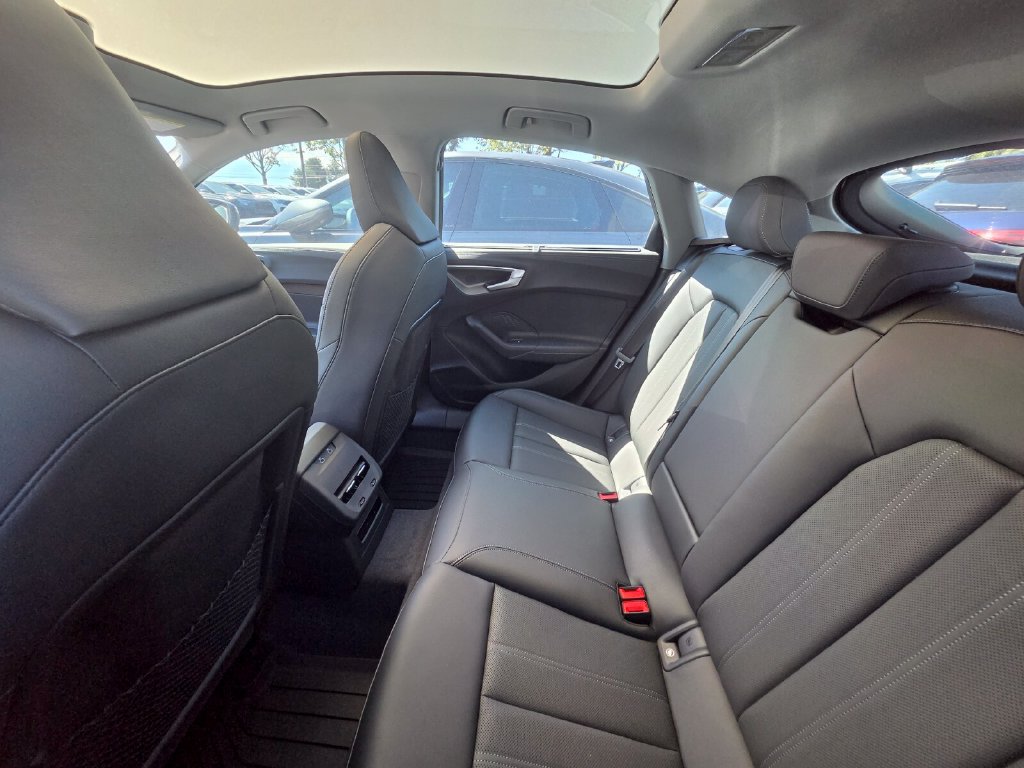 Used 2018 Audi Q5 2.0T Premium Plus w/ Premium Plus Package AWD/4WD image 9