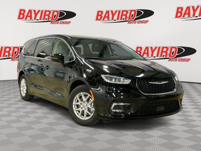 Used 2024 Chrysler Pacifica Touring-L
