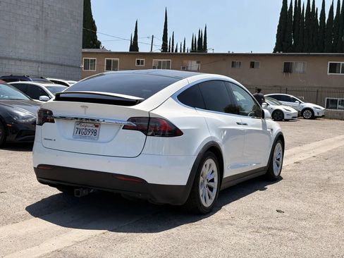 Used 2016 Tesla Model X 75D AWD/4WD image 4