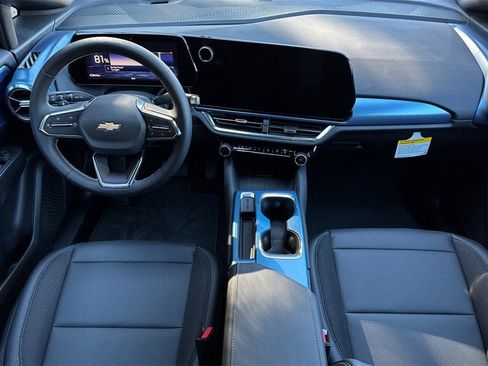 New 2026 Chevrolet Equinox EV LT w/ LPO, Blackout Package image 13