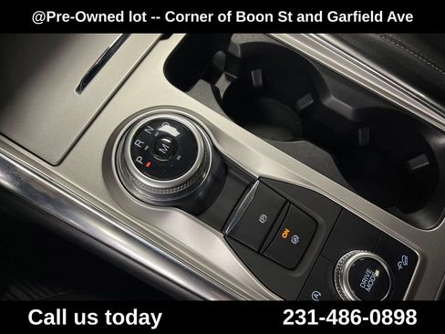 Used 2020 Ford Explorer XLT w/ Equipment Group 202A AWD/4WD image 26