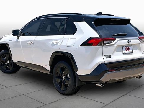 Used 2021 Toyota RAV4 XSE AWD/4WD image 12