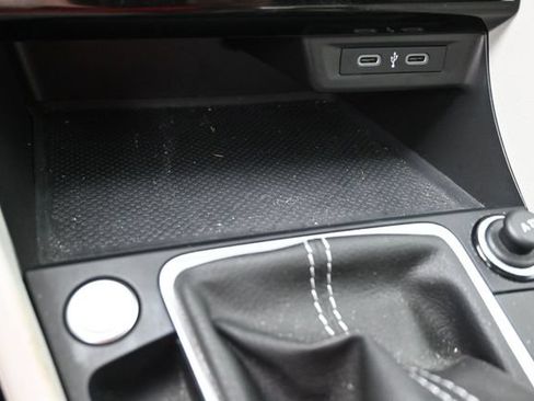 Used 2024 Volkswagen Jetta SE FWD image 27