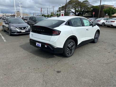 New 2026 Nissan Leaf SV+ FWD image 3