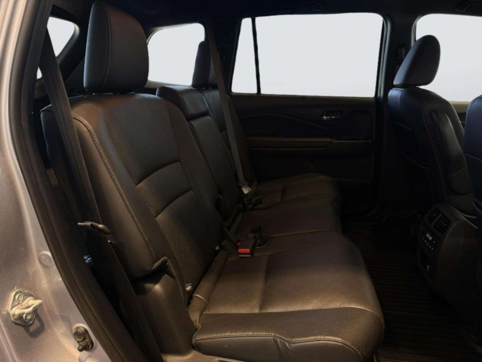 Used 2021 Honda Passport Touring image 34
