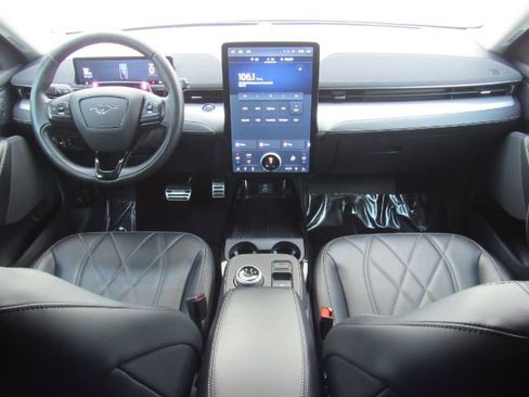 Used 2021 Ford Mustang Mach-E Select w/ Comfort/Technology Package image 3