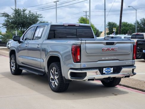 Used 2024 GMC Sierra 1500 SLT w/ SLT Premium Package AWD/4WD image 3