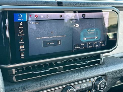 Used 2024 Jeep Wrangler Sport image 14