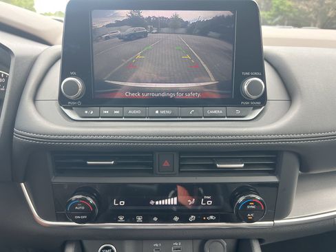 Certified 2023 Nissan Rogue SV AWD/4WD image 7