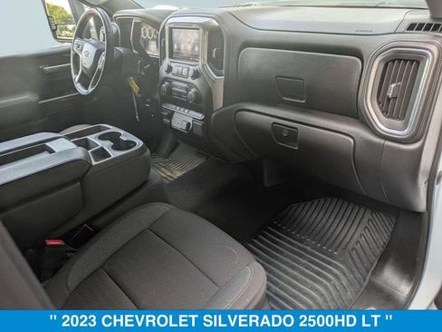 Used 2023 Chevrolet Silverado 2500 LT AWD/4WD image 30