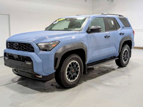 Used 2025 Toyota 4Runner TRD Off-Road Premium image 1