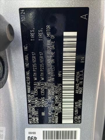 Used 2025 Toyota Sienna LE FWD image 19