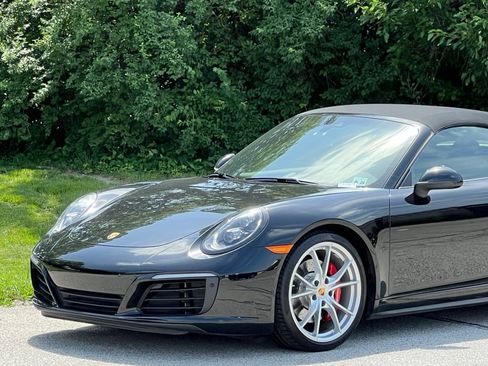 Certified 2019 Porsche 911 Carrera 4S AWD/4WD image 15