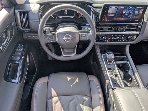 New 2026 Nissan Pathfinder Platinum FWD image 7