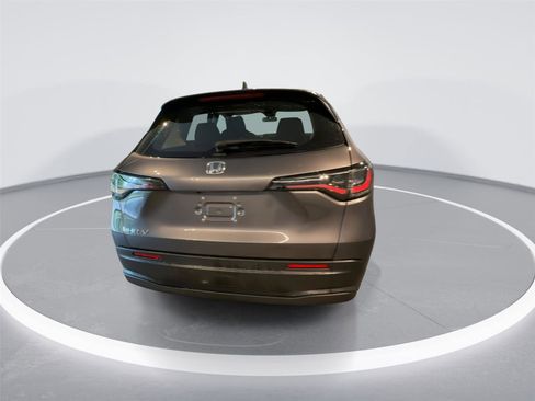 Used 2023 Honda HR-V LX image 6
