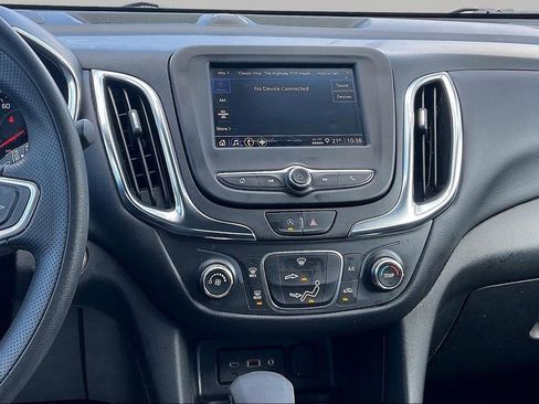 Used 2022 Chevrolet Equinox LT image 11