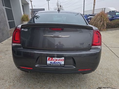 Used 2017 Chrysler 300 S w/ S Model Appearance Package image 9