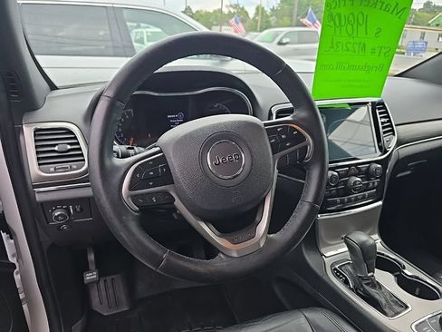 Used 2019 Jeep Grand Cherokee Limited AWD/4WD image 24