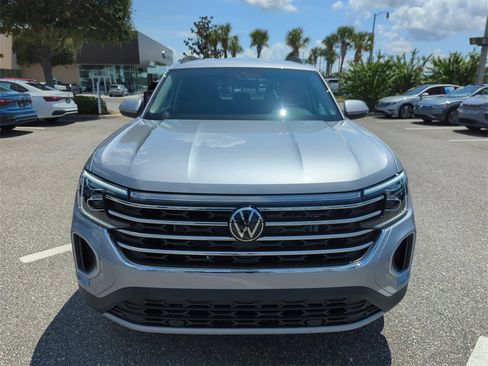 New 2026 Volkswagen Atlas SE image 11