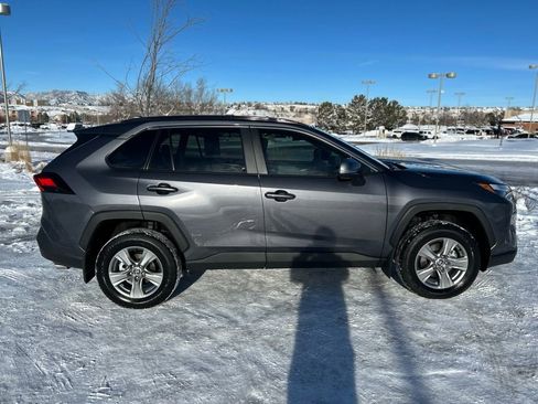 Used 2025 Toyota RAV4 XLE image 9