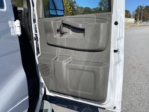 Used 2024 GMC Savana 2500 w/ Driver Convenience Package image 25