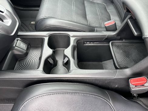 Used 2018 Honda CR-V Touring image 32