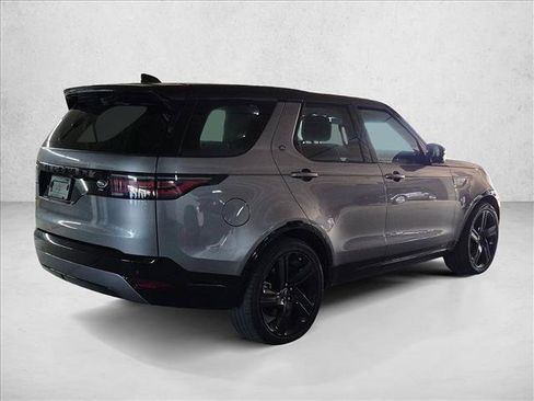 Used 2022 Land Rover Discovery HSE R-Dynamic AWD/4WD image 5