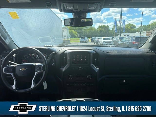 Used 2021 Chevrolet Silverado 2500 Custom w/ Custom Value Package AWD/4WD image 9