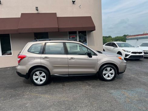 Used 2015 Subaru Forester 2.5i w/ Alloy Wheel Package AWD/4WD image 4