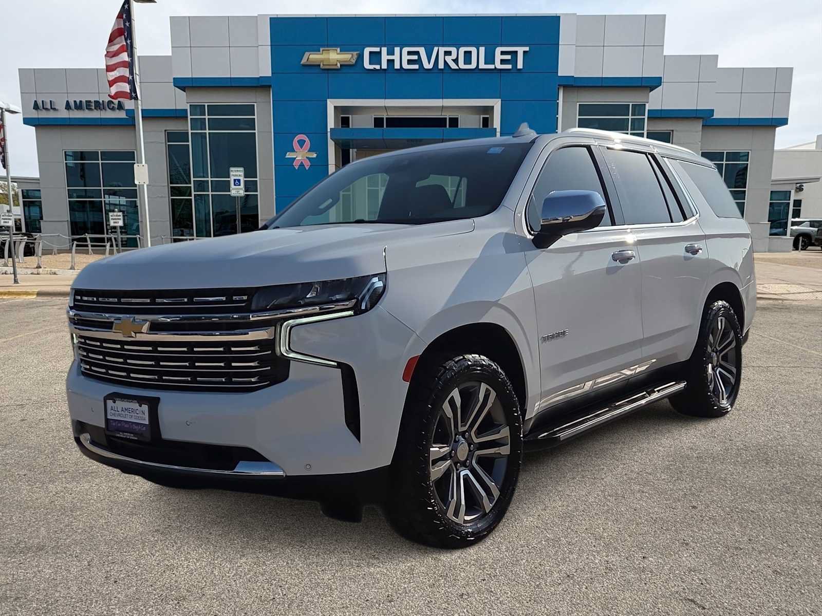 Used 2023 Chevrolet Tahoe Premier AWD/4WD image 1