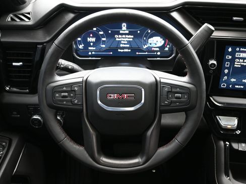 Used 2025 GMC Sierra 2500 AT4X image 14