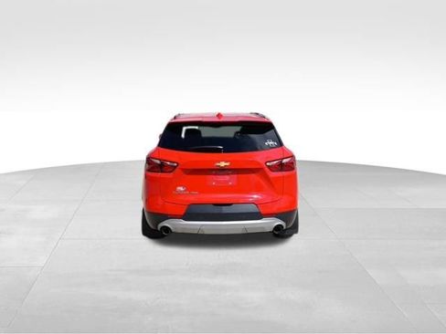 Used 2019 Chevrolet Blazer LT w/ Sound & Technology Package AWD/4WD image 4