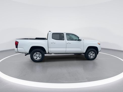 Used 2021 Toyota Tacoma SR AWD/4WD image 10