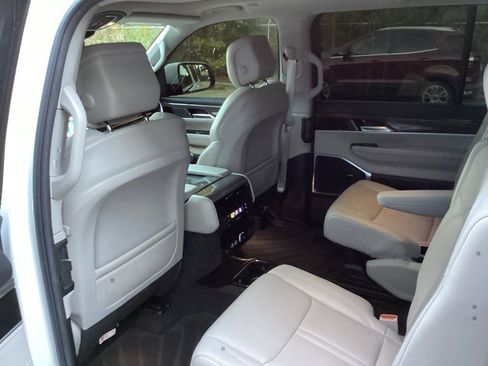 Used 2022 Jeep Wagoneer Series II w/ Premium Group I image 40