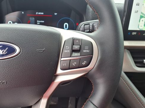 New 2026 Ford Explorer Active RWD image 22