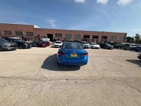 Used 2025 Nissan Sentra SV FWD image 16