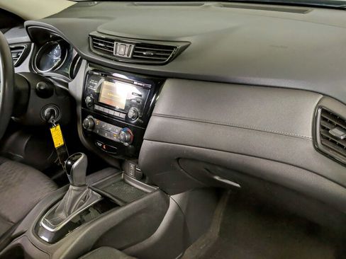 Used 2017 Nissan Rogue S w/ S Appearance Package image 21