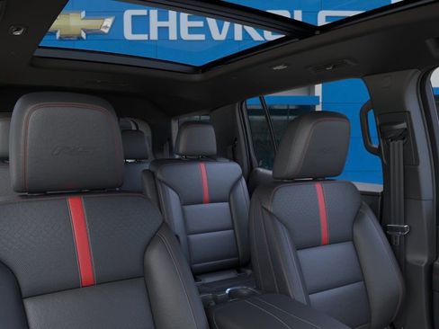 New 2026 Chevrolet Traverse RS w/ LPO, Floor Liner Package AWD/4WD image 31
