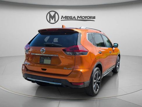 Used 2019 Nissan Rogue SL w/ Premium Package AWD/4WD image 7