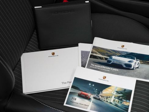 Used 2022 Porsche 718 Boxster RWD image 50
