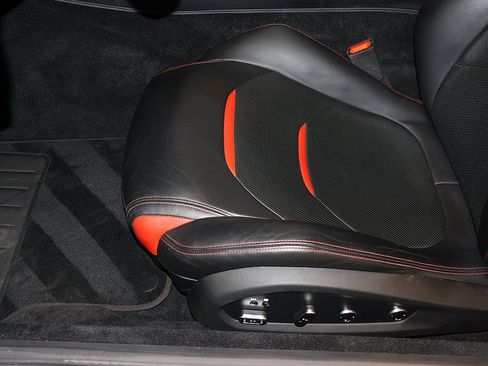 Certified 2018 Ferrari GTC4Lusso V12 image 75