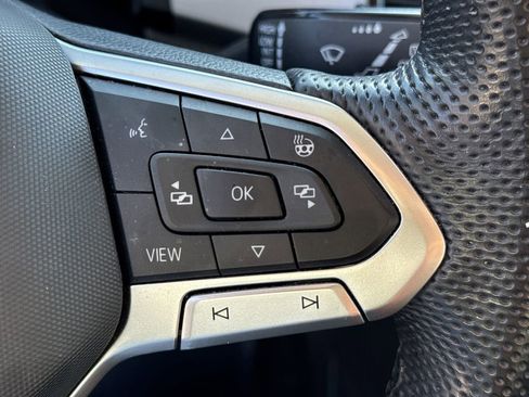 Used 2022 Volkswagen Atlas SEL Premium image 27