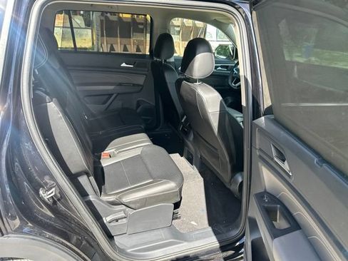 Used 2023 Volkswagen Atlas SE AWD/4WD image 8