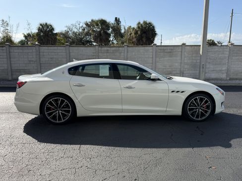 Used 2022 Maserati Quattroporte GT image 7