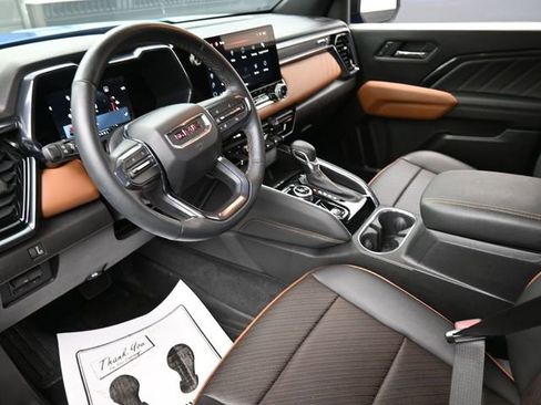 Used 2023 GMC Canyon AT4 w/ AT4 Premium Package image 18