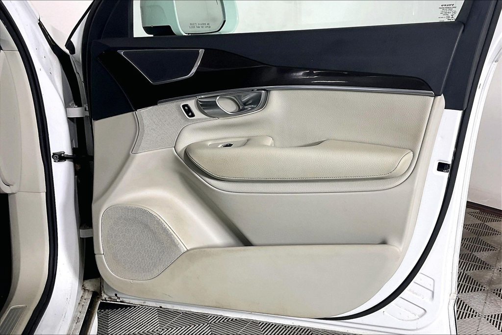 Used 2018 Volvo XC90 T5 Momentum w/ Convenience Package AWD/4WD image 22