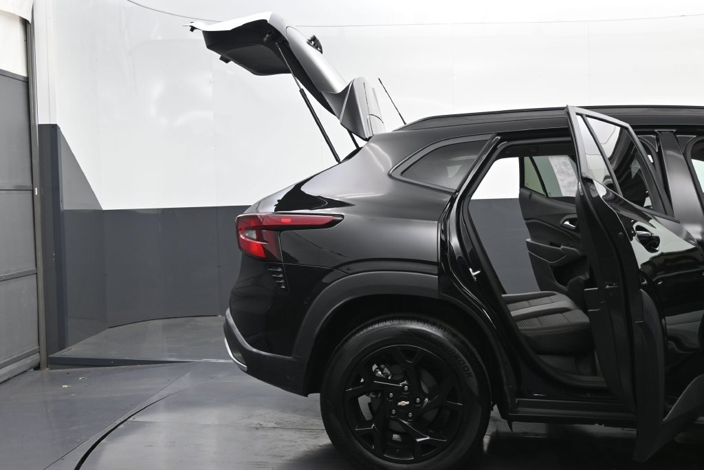 Certified 2026 Chevrolet Trax LT FWD image 10