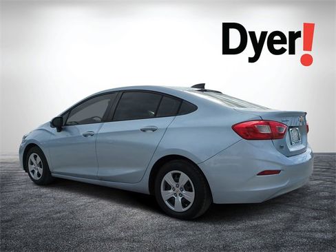 Used 2017 Chevrolet Cruze LS image 6