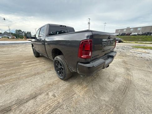 New 2026 RAM 2500 Laramie AWD/4WD image 3