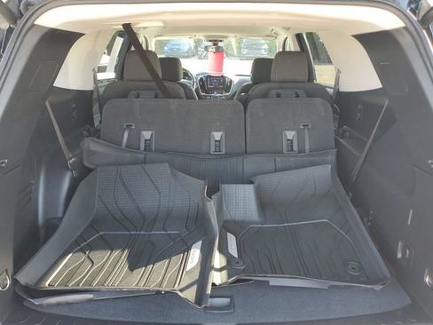 Used 2020 Chevrolet Traverse LT FWD image 7